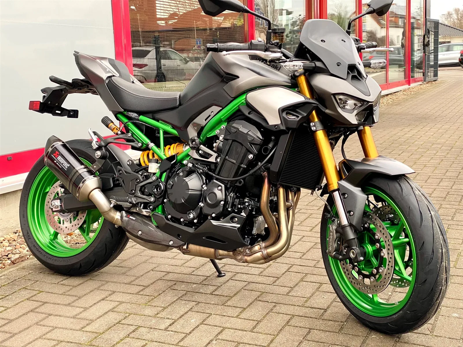 Kawasaki Z900 SE mit Performance Kit, Mod. 2026, sofort verfügbar!!