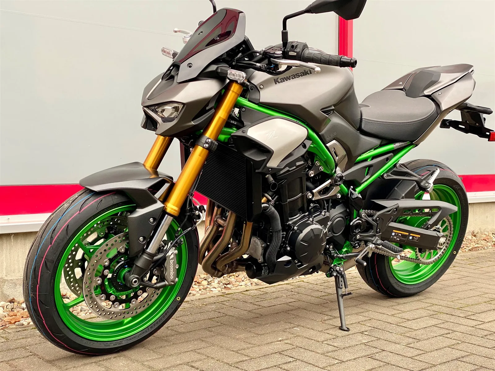 Kawasaki Z900 SE mit Performance Kit, Mod. 2026, sofort verfügbar!!