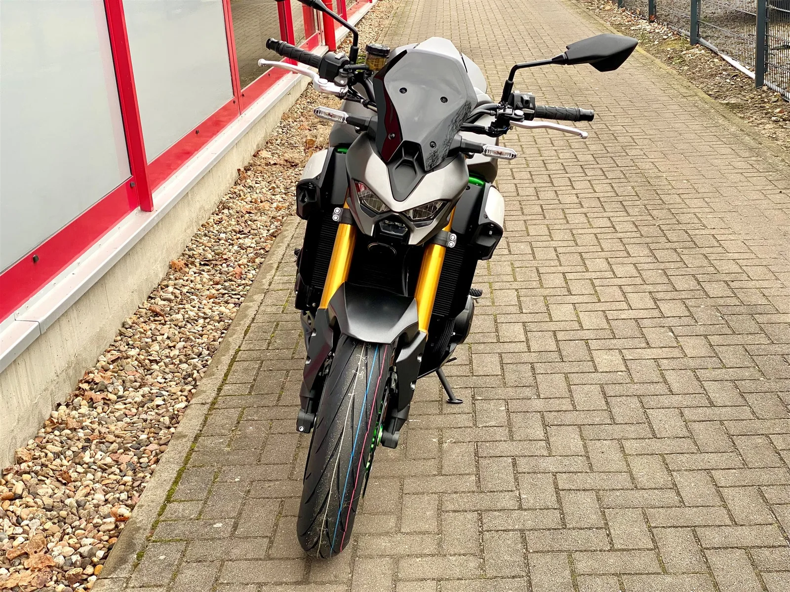 Kawasaki Z900 SE mit Performance Kit, Mod. 2026, sofort verfügbar!!