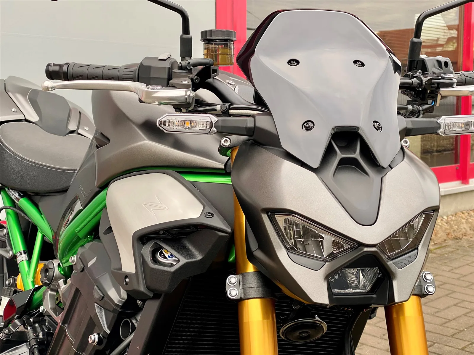 Kawasaki Z900 SE mit Performance Kit, Mod. 2026, sofort verfügbar!!