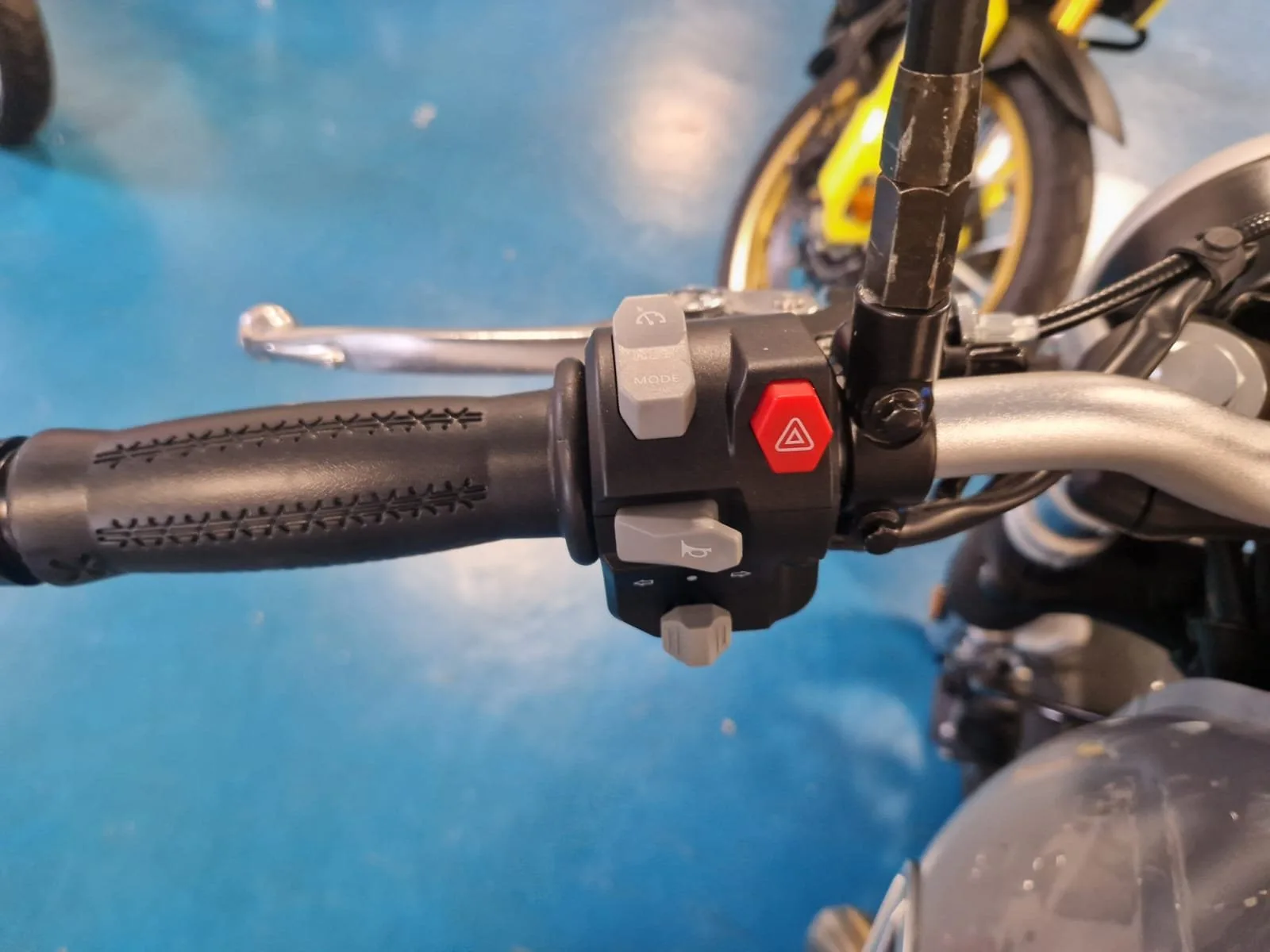 Brixton Cromwell 1200 ABS, erst 580km, 1 Hand