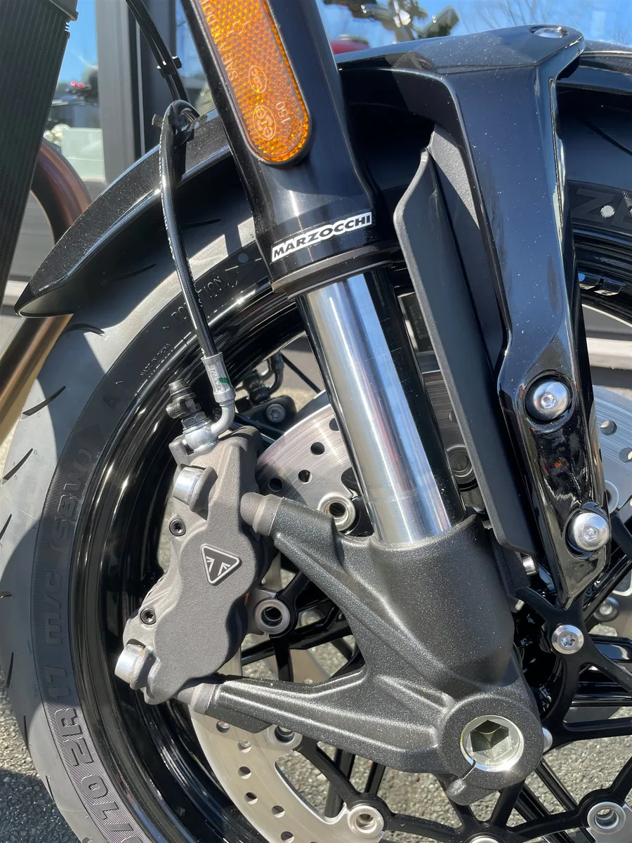Triumph Speed Twin 1200 mit Kundenvorteil\* - mit 1,99% eff. Zins finanzieren\*\*