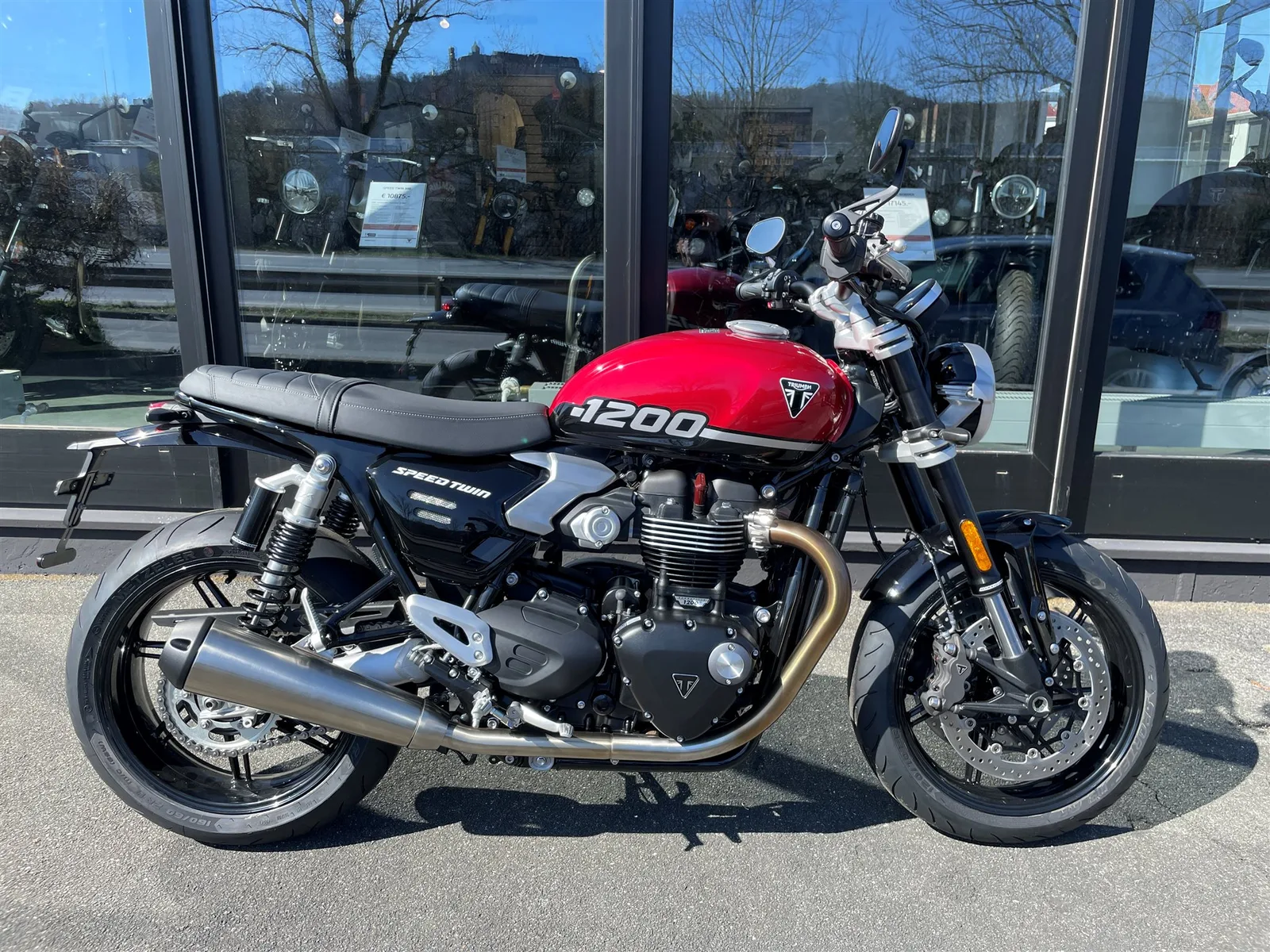 Triumph Speed Twin 1200 mit Kundenvorteil\* - mit 1,99% eff. Zins finanzieren\*\*