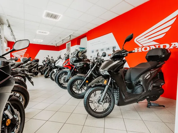 Honda CB125R