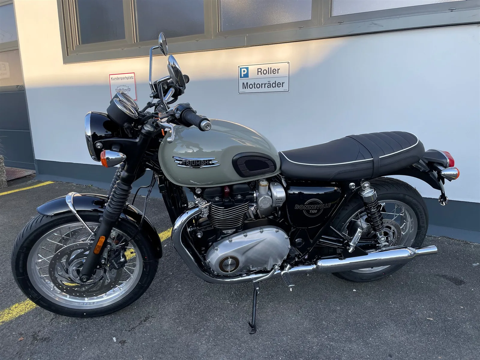 Triumph Bonneville T120 1,99% eff. Zins \* Sonderfinanzierung