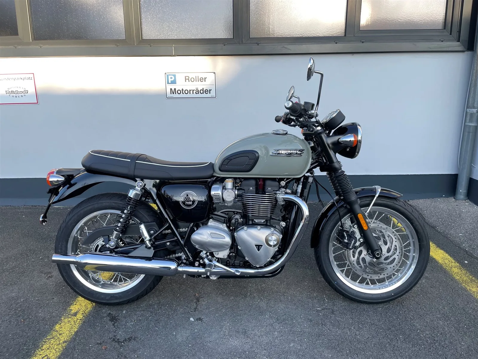 Triumph Bonneville T120 1,99% eff. Zins \* Sonderfinanzierung