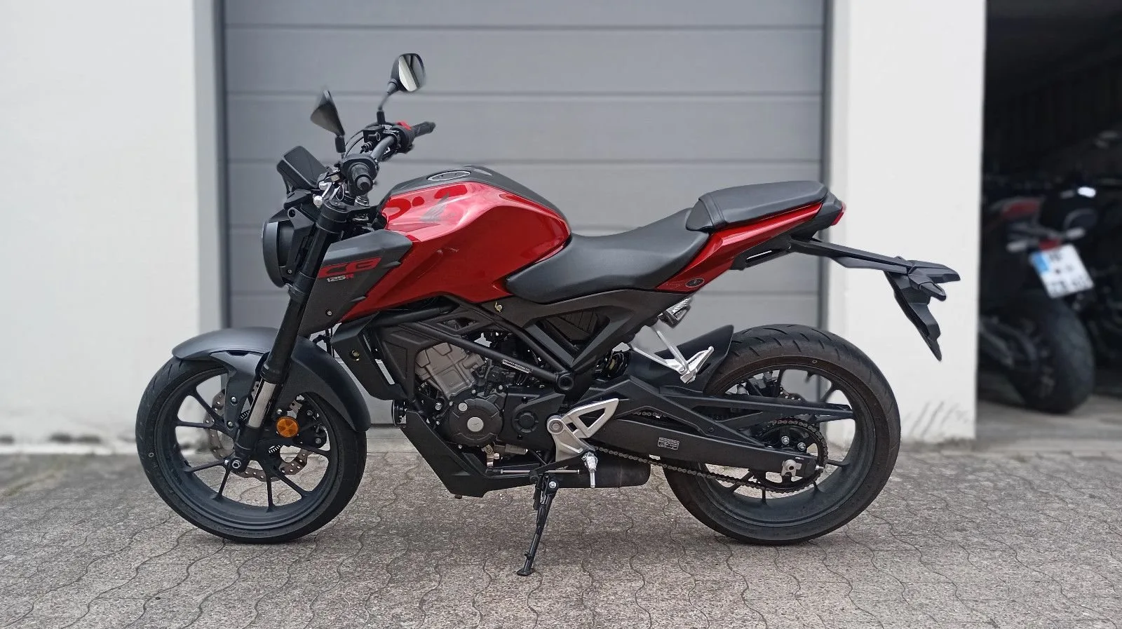 Honda CB125R