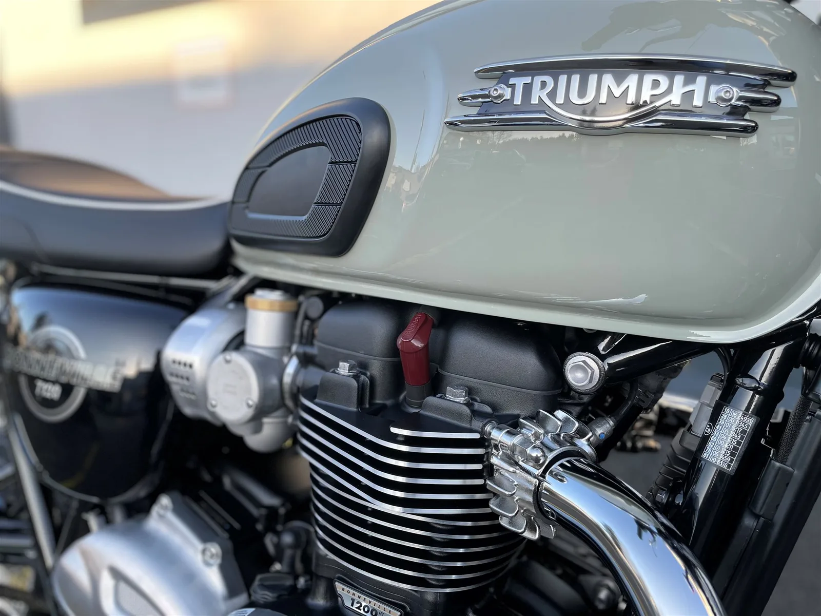 Triumph Bonneville T120 1,99% eff. Zins \* Sonderfinanzierung