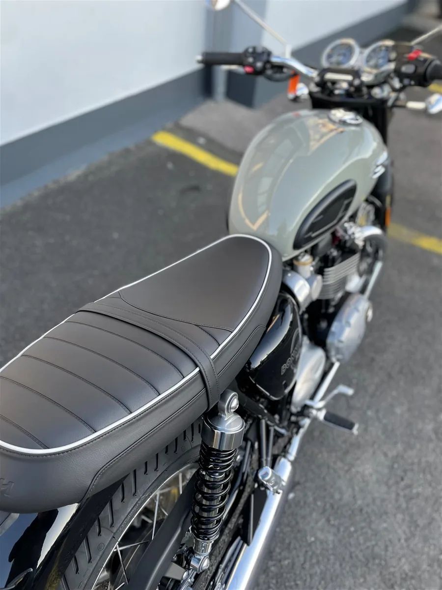 Triumph Bonneville T120 1,99% eff. Zins \* Sonderfinanzierung