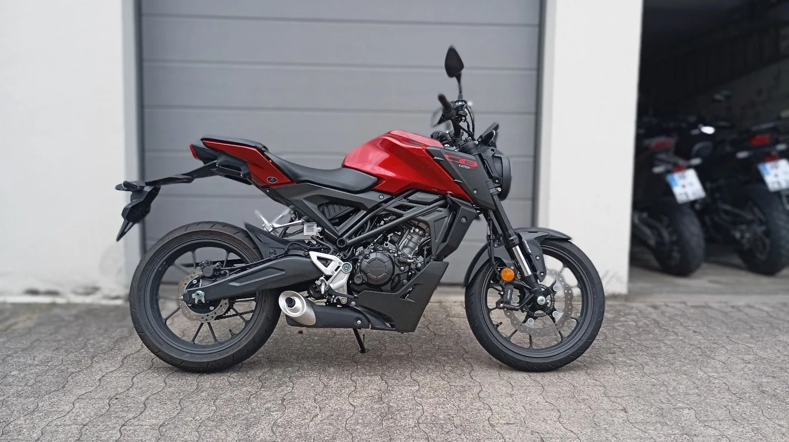 Honda CB125R