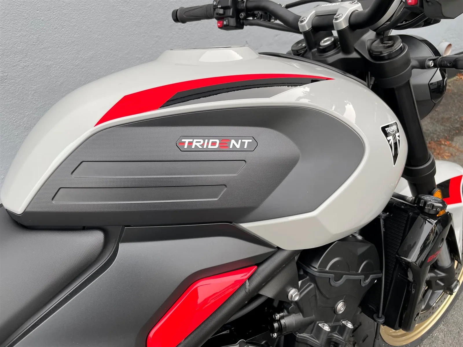 Triumph Trident 800 1,99% eff. Zins Finanzierungsaktion\*