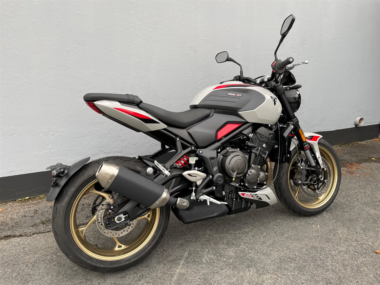 Triumph Trident 800 1,99% eff. Zins Finanzierungsaktion\*