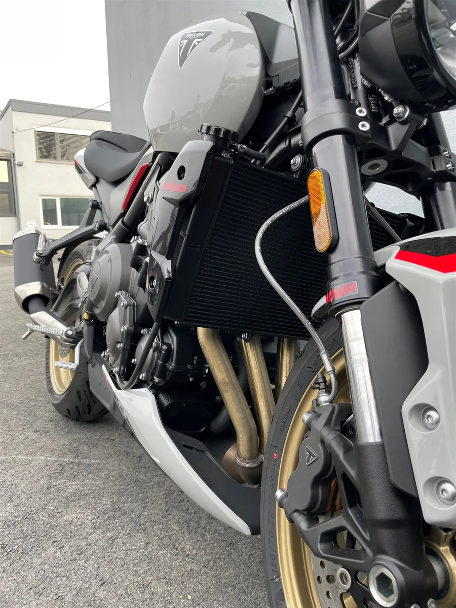 Triumph Trident 800 1,99% eff. Zins Finanzierungsaktion\*