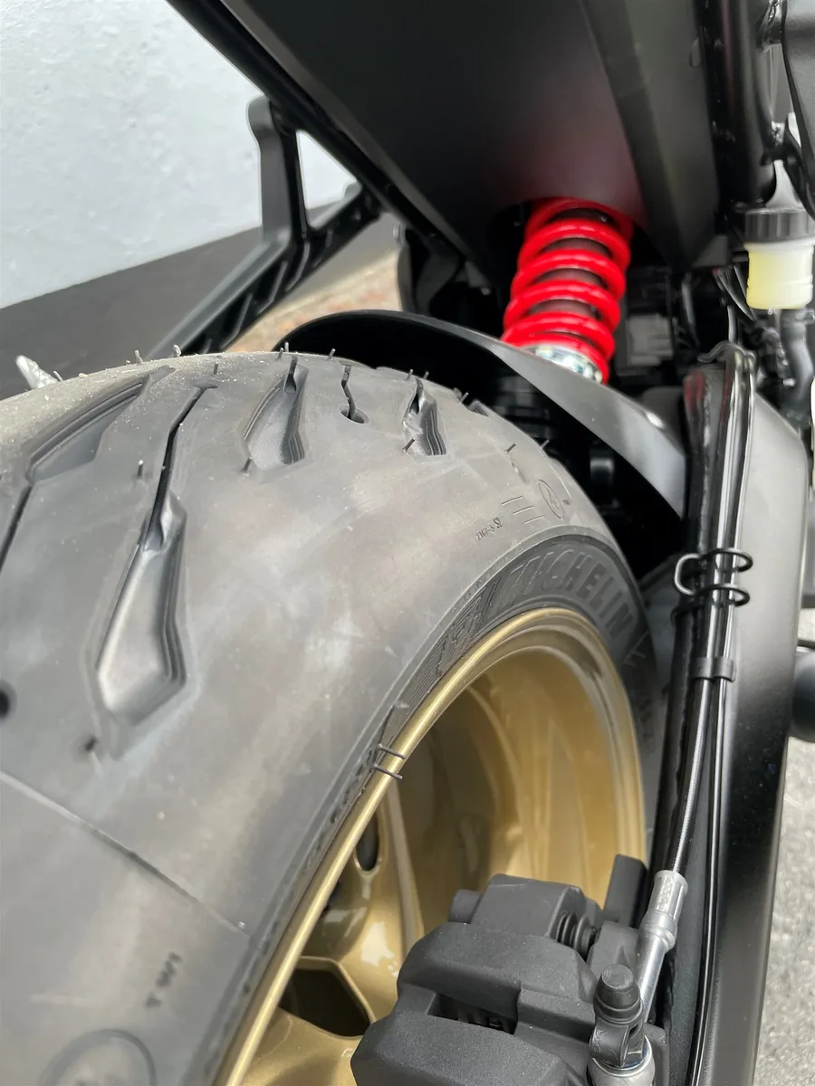 Triumph Trident 800 1,99% eff. Zins Finanzierungsaktion\*