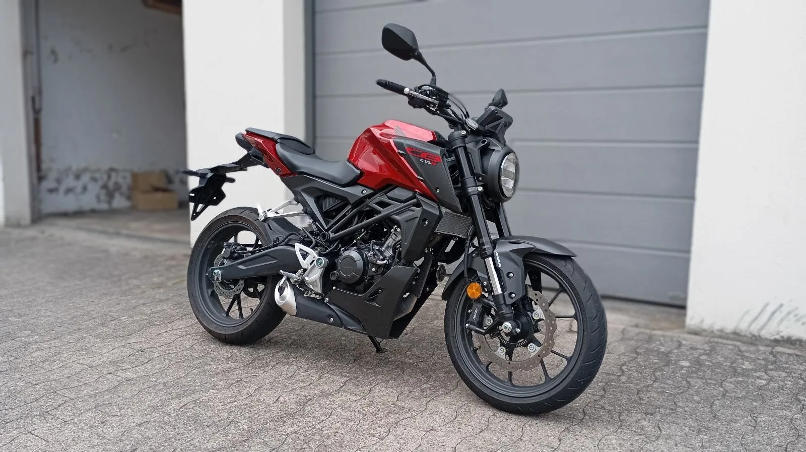 Honda CB125R