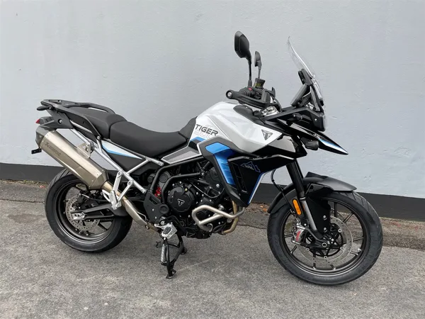 Triumph Tiger 900 Alpine Edition jetzt mit 1500.-€ Kundenvorteil\* - Verfügbar