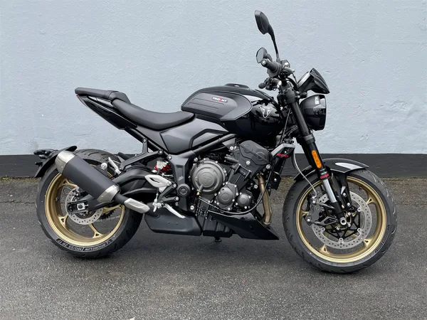 Triumph Trident 800 1,99% eff. Zins Aktion\*