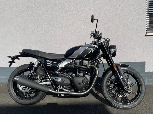 Triumph Speed Twin 900 Kundenvorteil 900.-€ sparen\* - A2 Kit für 1.-€\*\*