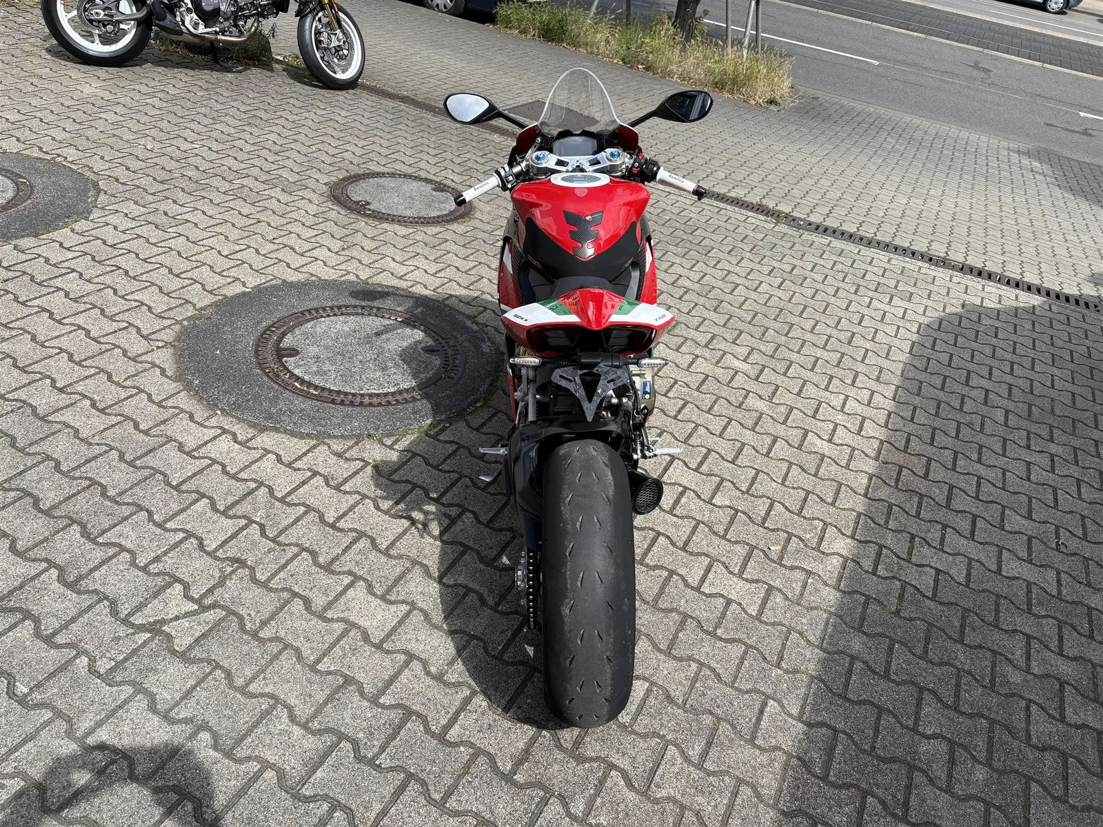 Ducati Panigale V2 Bayliss Edition Inklusive Zubehör, Service neu