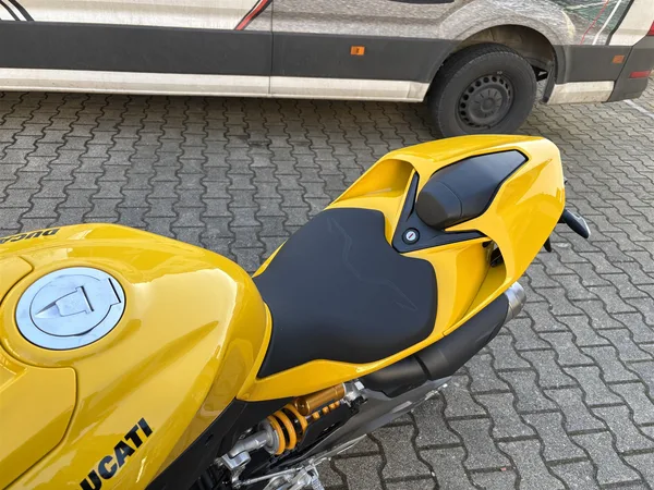 Ducati Streetfighter V2 S Sofort verfügbar!