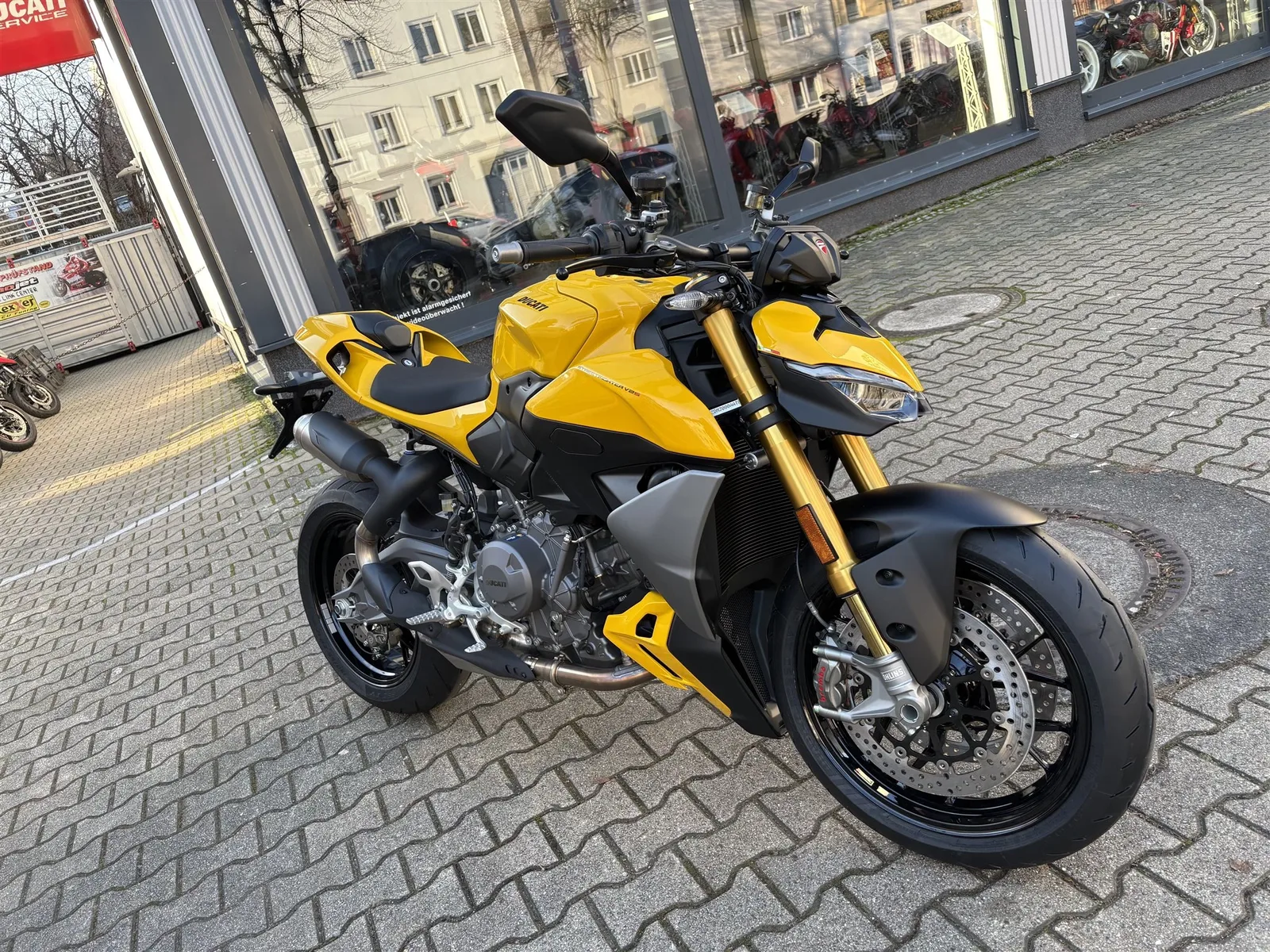 Ducati Streetfighter V2 S Sofort verfügbar!