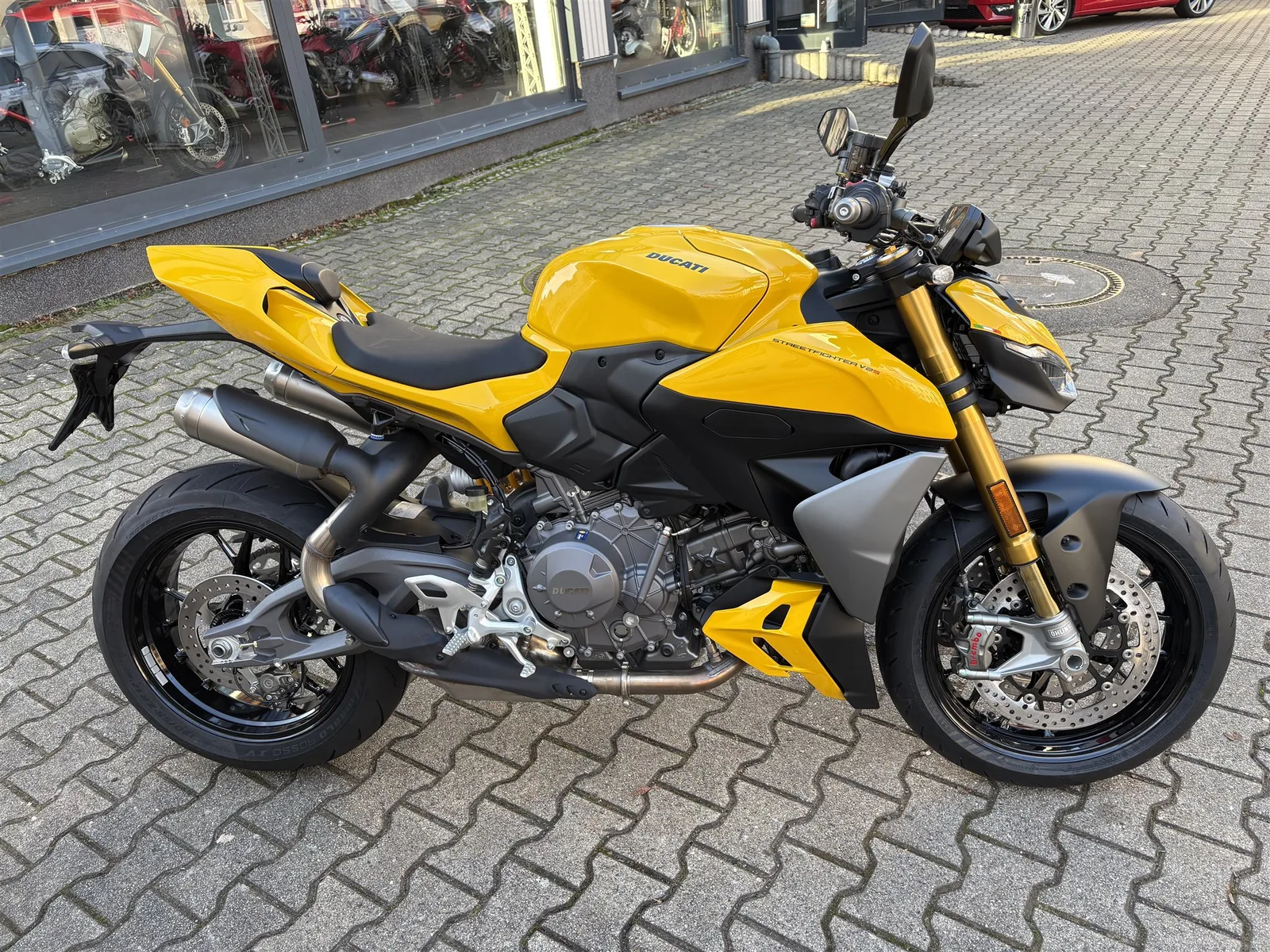 Ducati Streetfighter V2 S Sofort verfügbar!