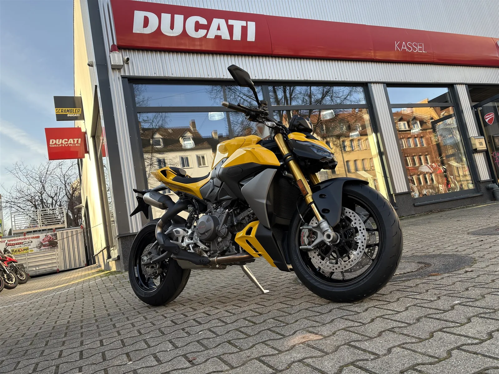 Ducati Streetfighter V2 S Sofort verfügbar!