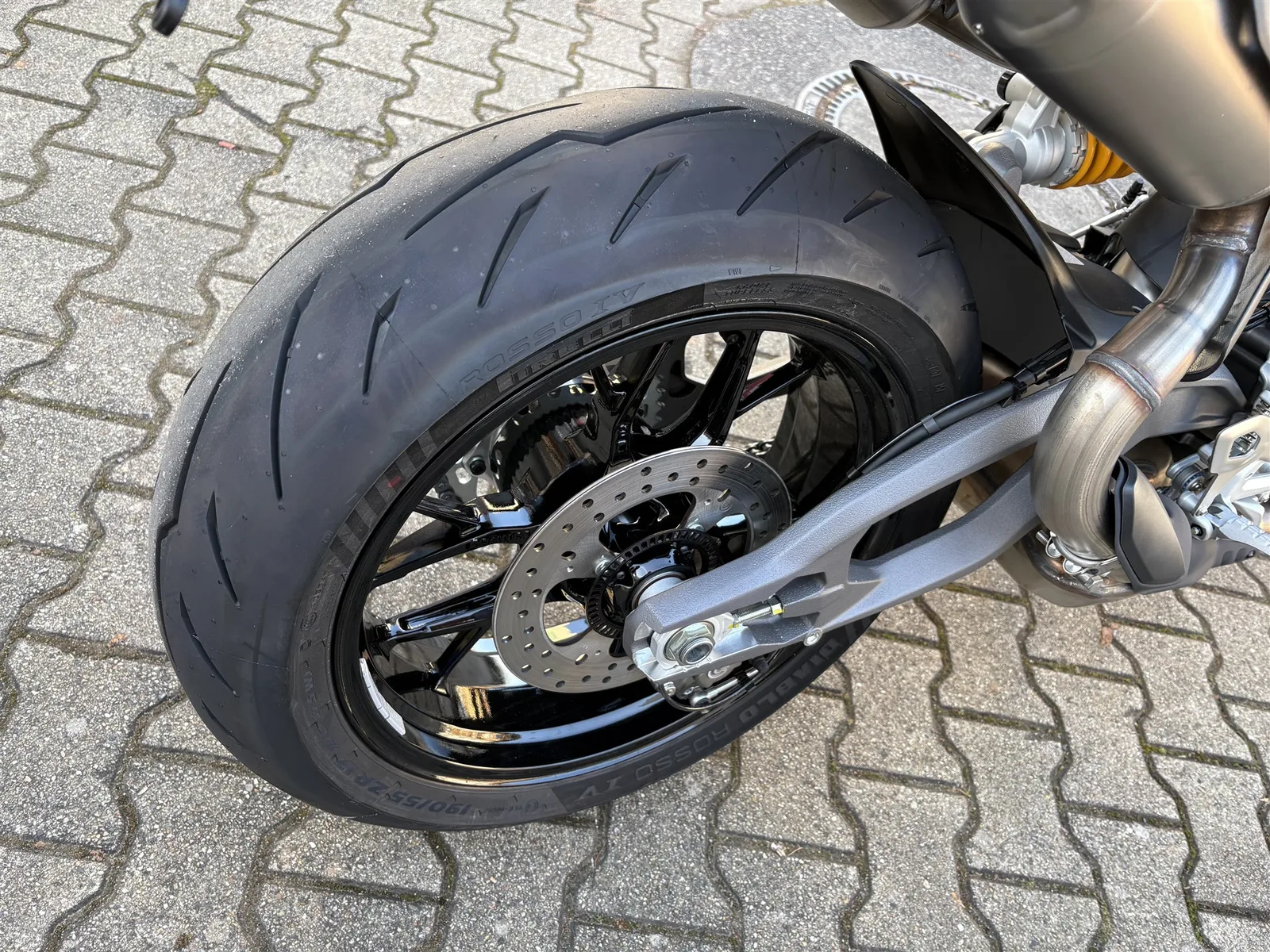 Ducati Streetfighter V2 S Sofort verfügbar!