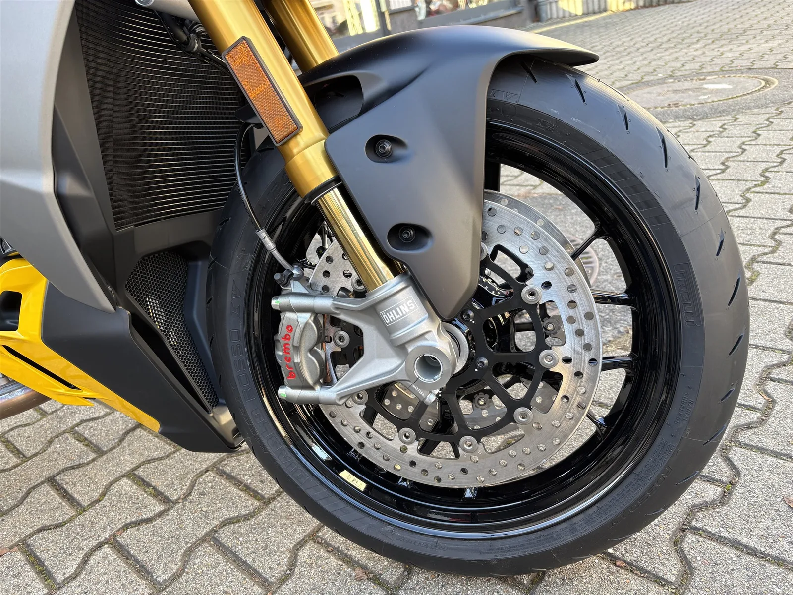 Ducati Streetfighter V2 S Sofort verfügbar!
