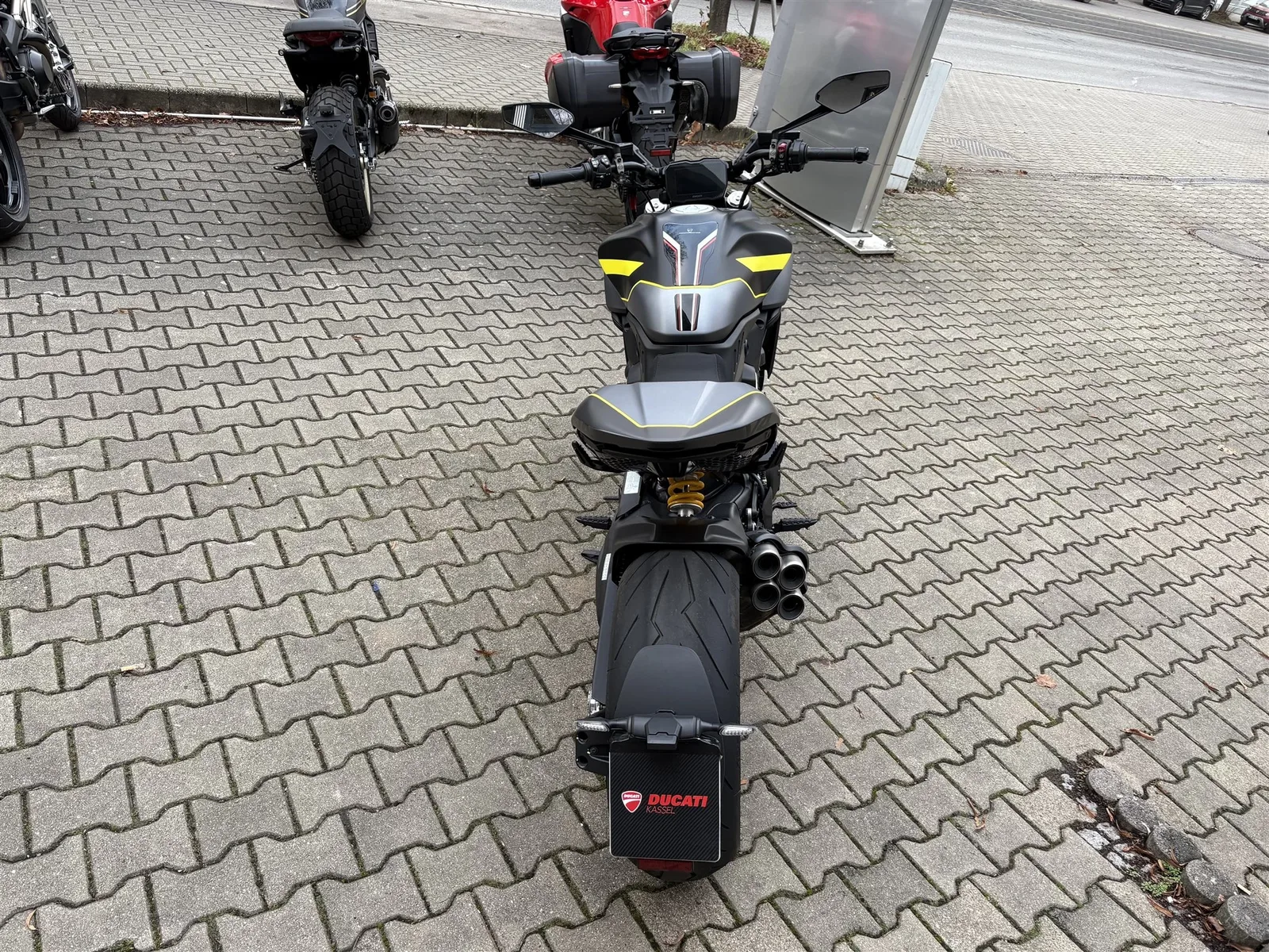 Ducati Diavel V4 1.Hand, sehr wenig Kilometer !