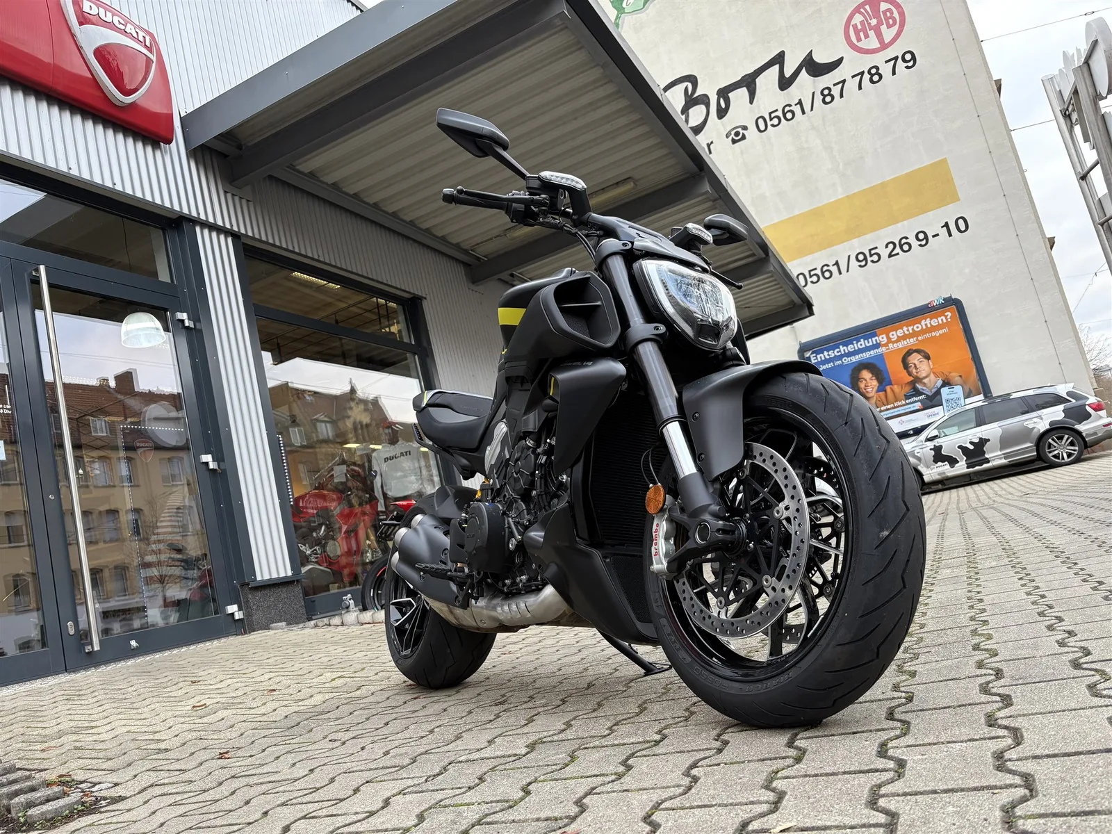 Ducati Diavel V4 1.Hand, sehr wenig Kilometer !