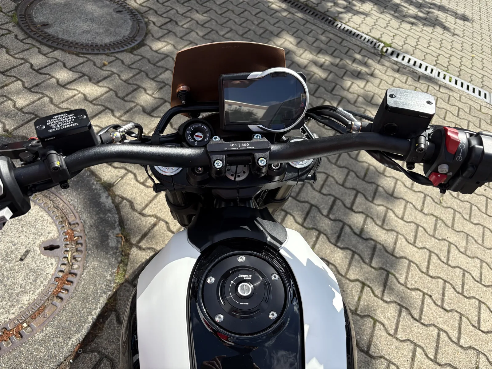 Ducati Scrambler 10° Anniversario Rizoma Edition Sofort verfügbar!