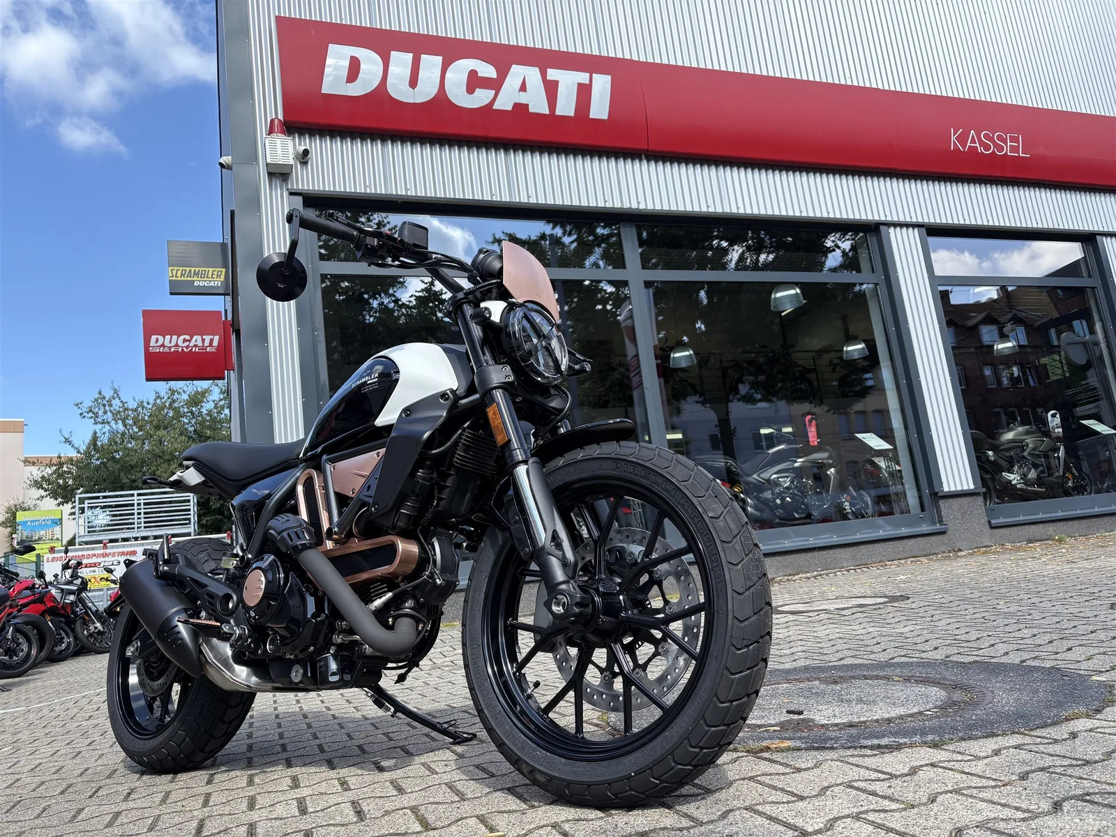 Ducati Scrambler 10° Anniversario Rizoma Edition Sofort verfügbar!