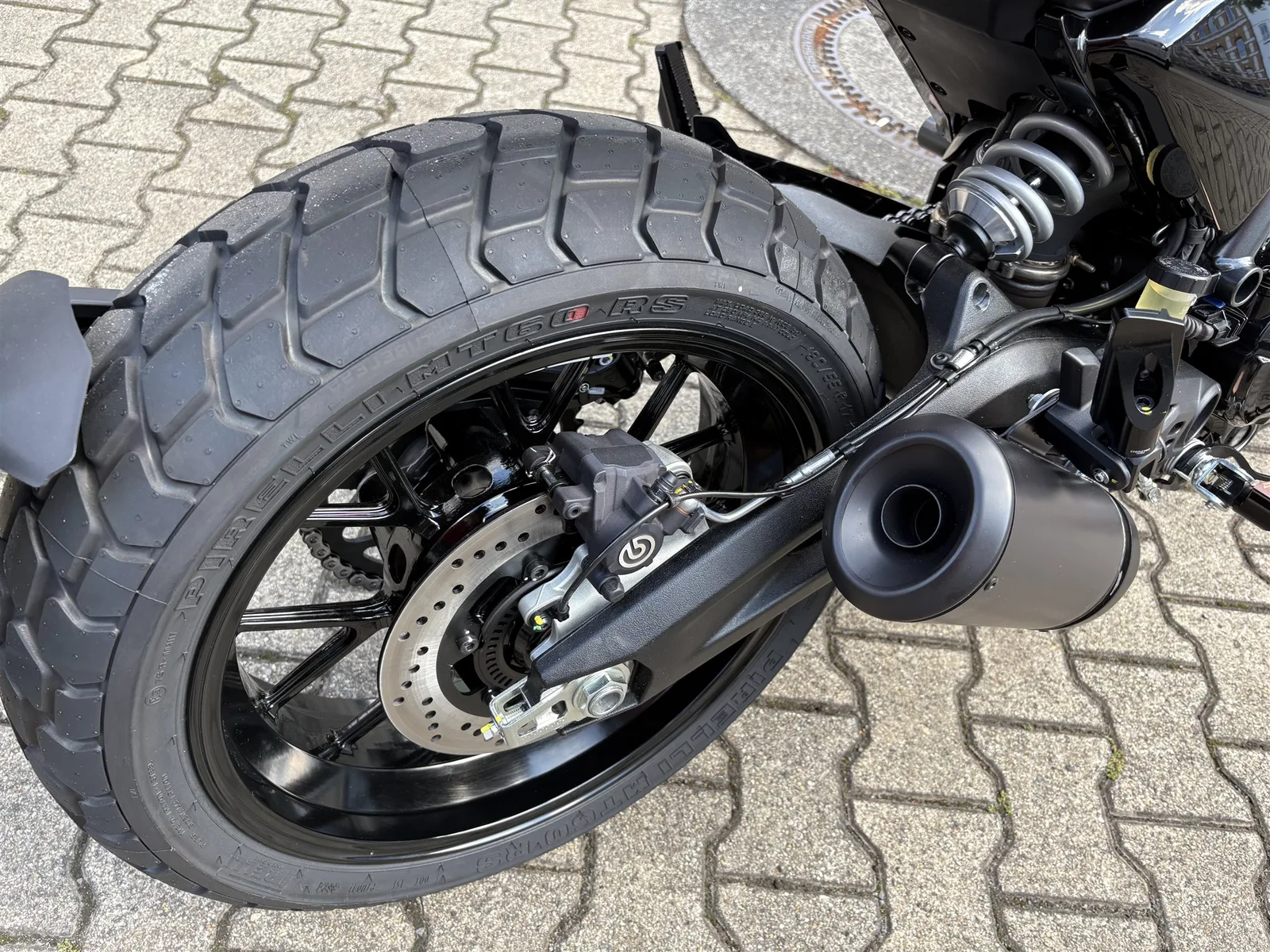 Ducati Scrambler 10° Anniversario Rizoma Edition Sofort verfügbar!