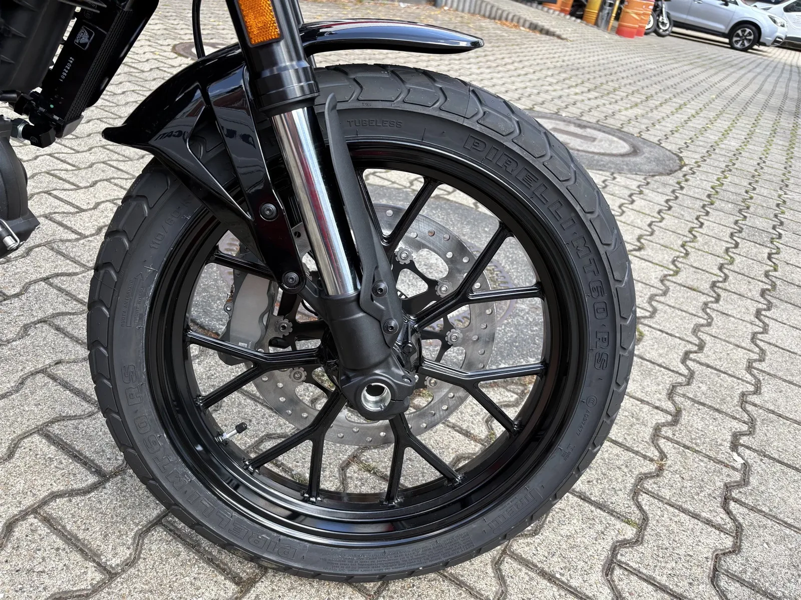 Ducati Scrambler 10° Anniversario Rizoma Edition Sofort verfügbar!