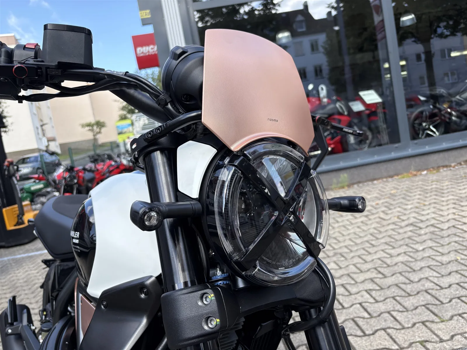 Ducati Scrambler 10° Anniversario Rizoma Edition Sofort verfügbar!