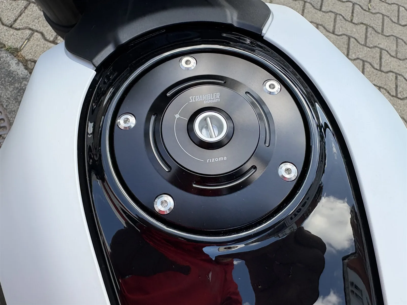 Ducati Scrambler 10° Anniversario Rizoma Edition Sofort verfügbar!