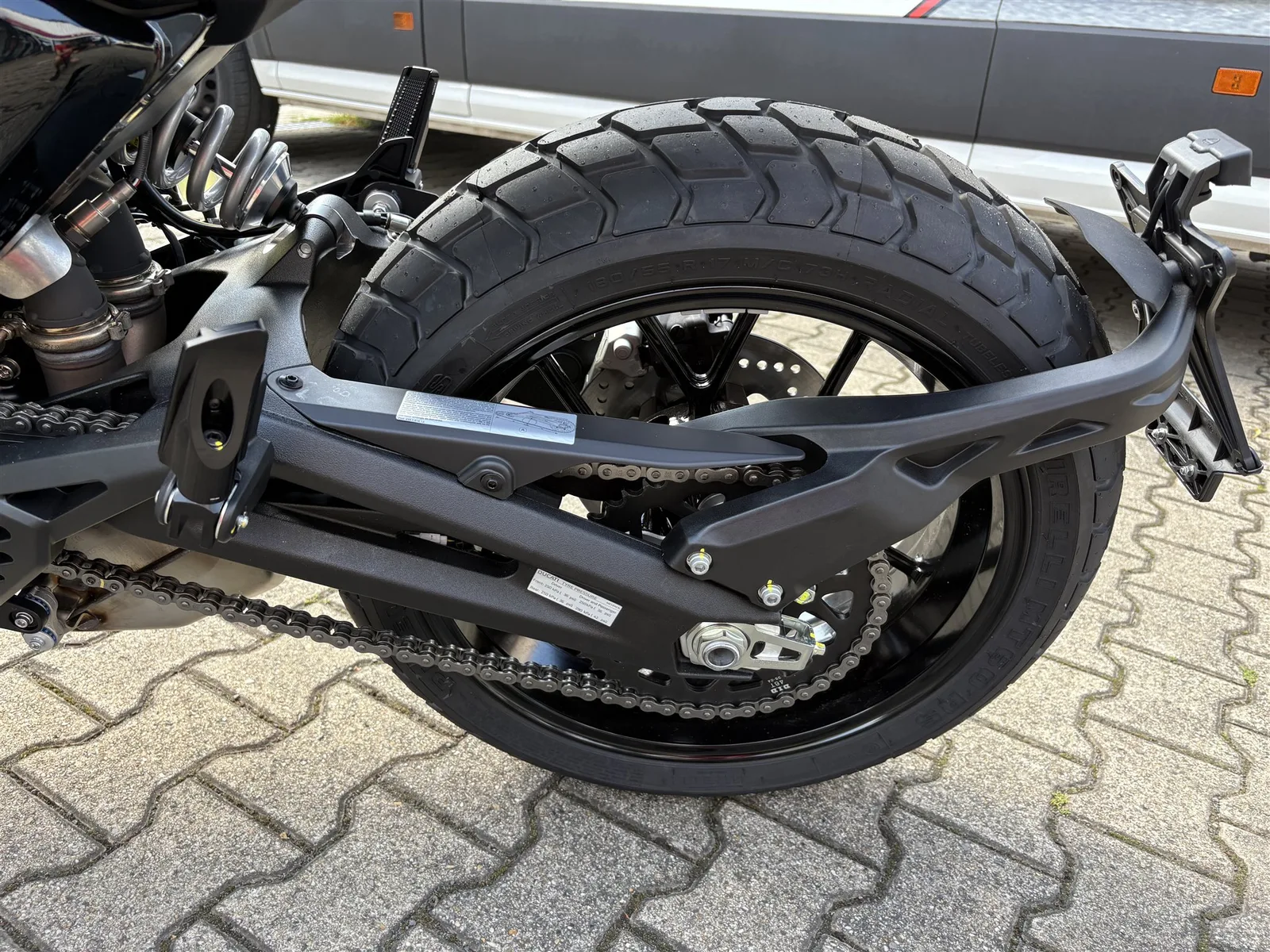 Ducati Scrambler 10° Anniversario Rizoma Edition Sofort verfügbar!