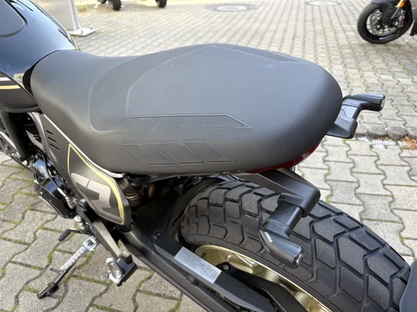 Ducati Scrambler Full Throttle Sofort verfügbar!