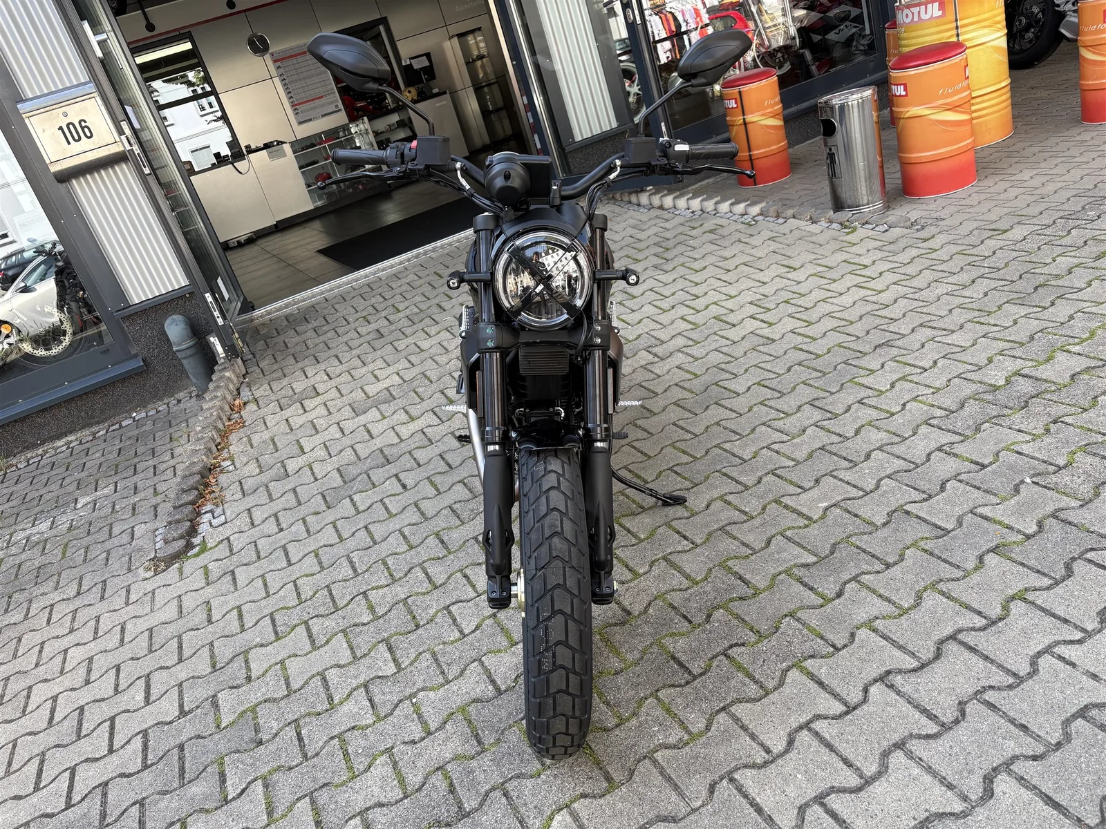 Ducati Scrambler Full Throttle Sofort verfügbar!