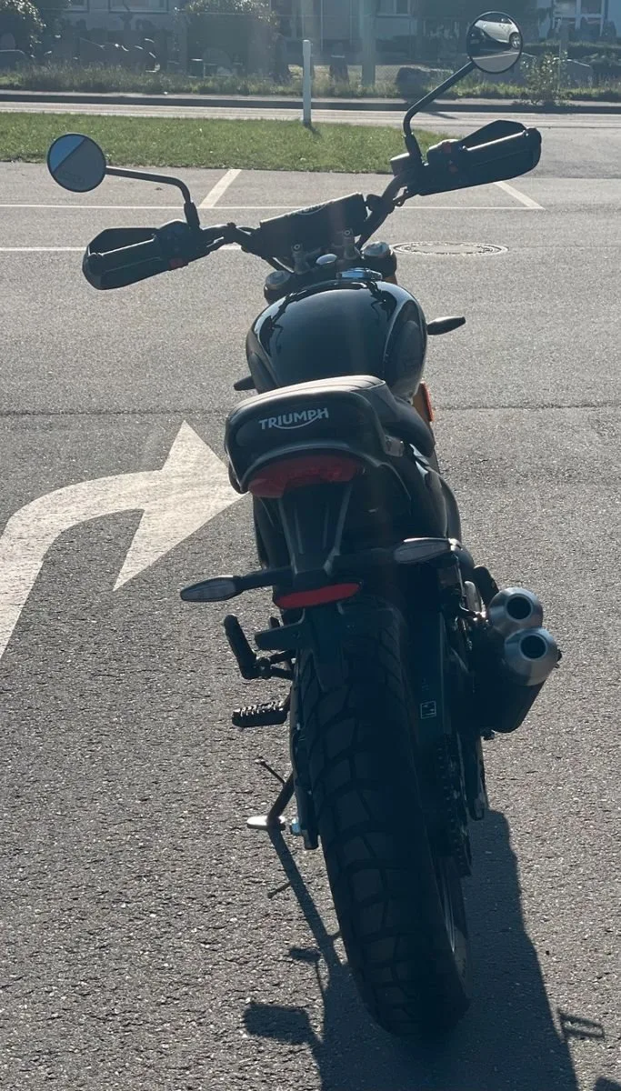 Triumph Scrambler 400 X