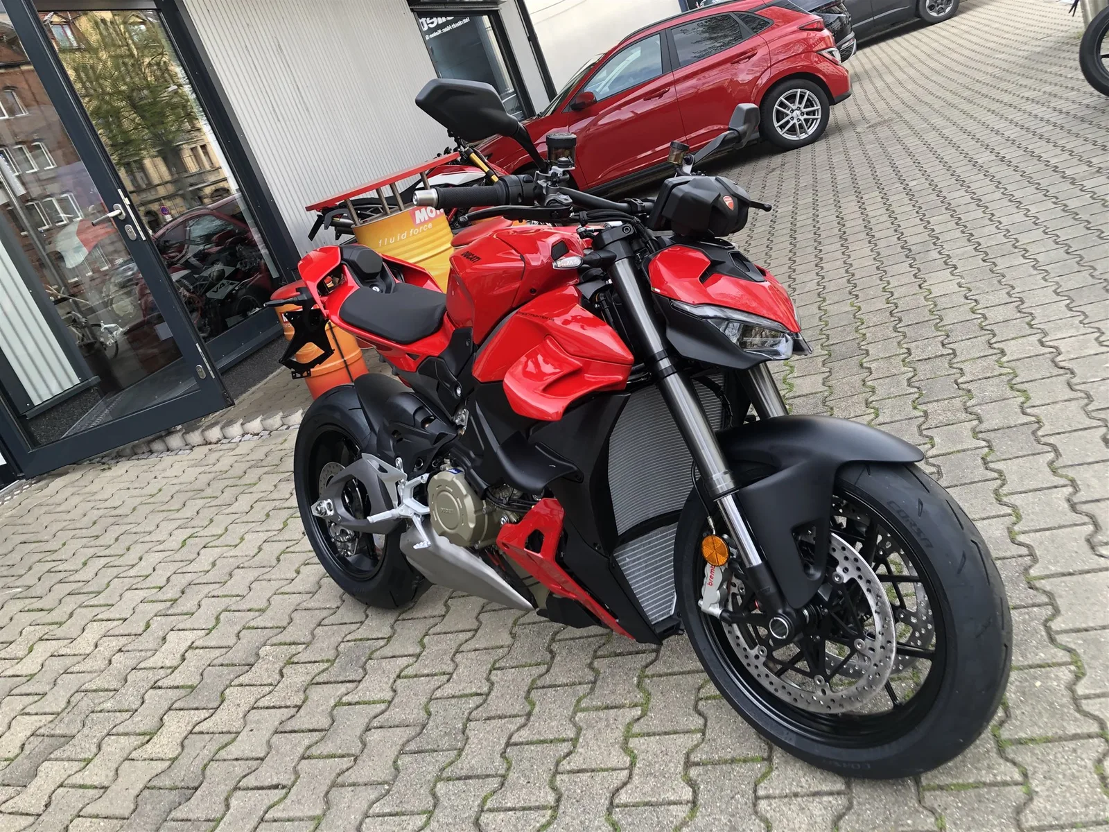 Ducati Streetfighter V4 Sofort verfügbar!