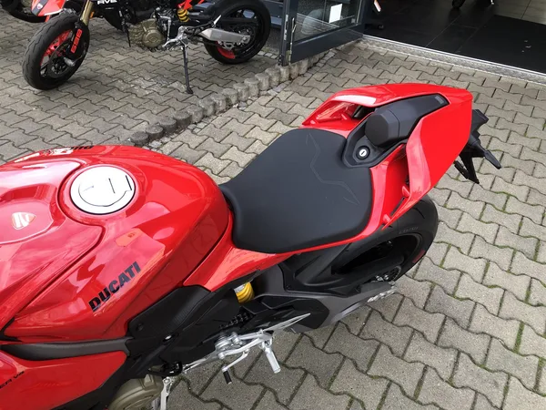 Ducati Streetfighter V4 Sofort verfügbar!