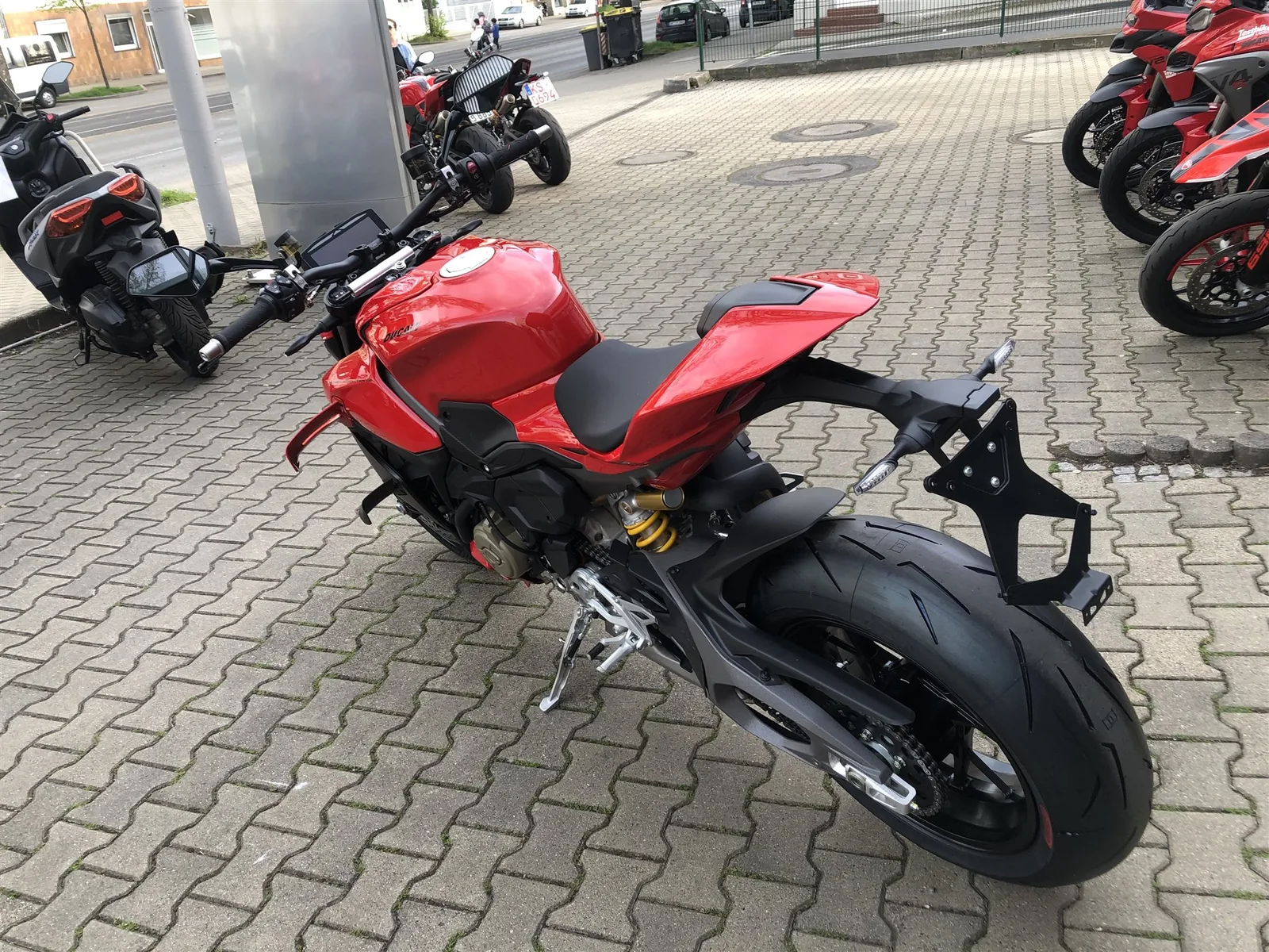 Ducati Streetfighter V4 Sofort verfügbar!