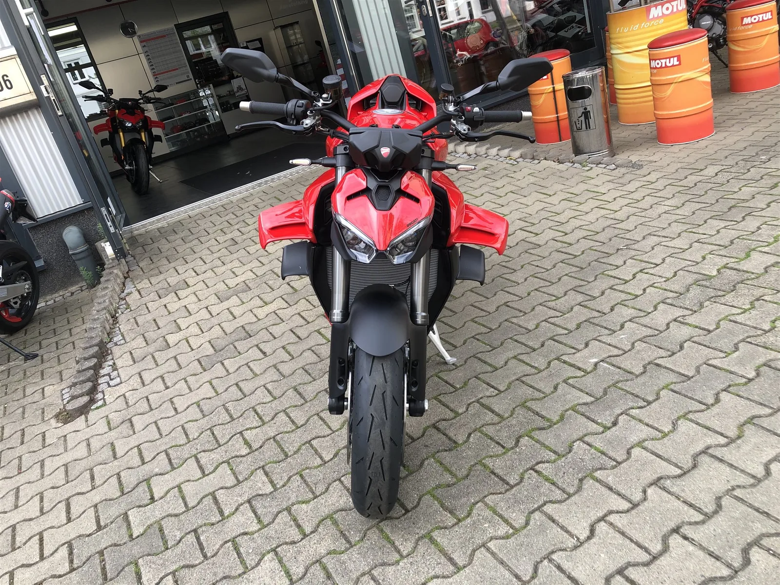 Ducati Streetfighter V4 Sofort verfügbar!