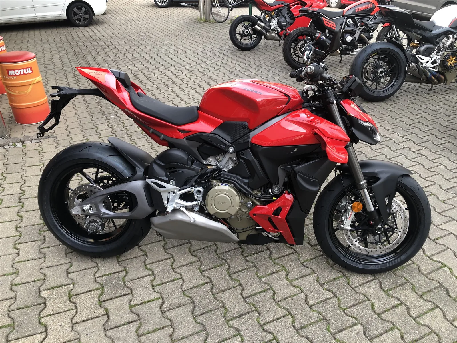 Ducati Streetfighter V4 Sofort verfügbar!