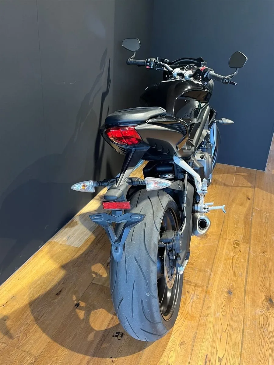 Triumph Street Triple S