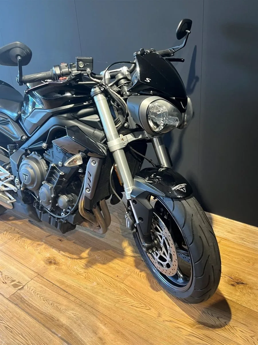 Triumph Street Triple S