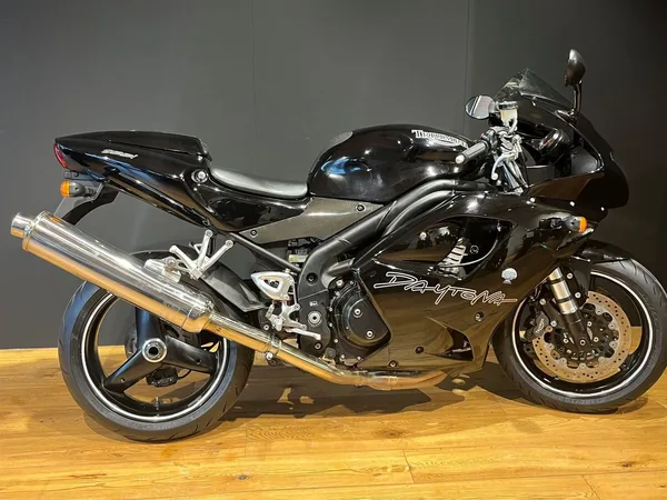 Triumph Daytona 955i