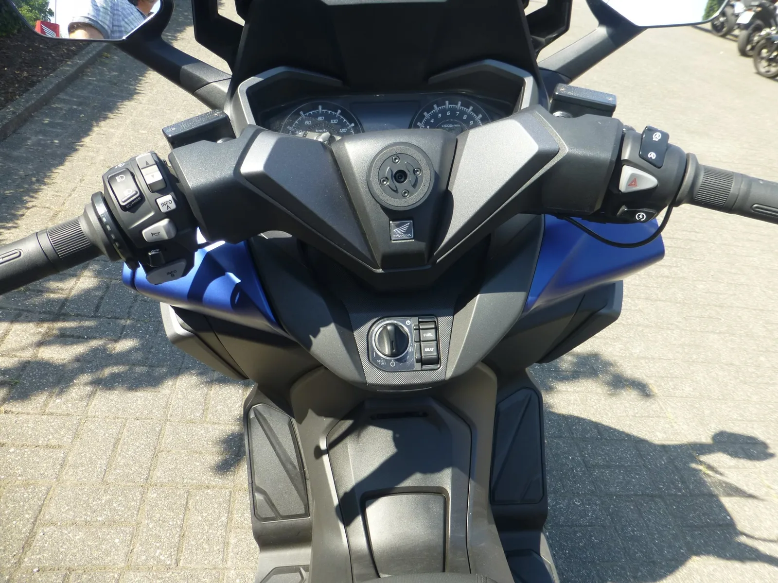 Honda Forza 125 Griffheizung neuer Riemen